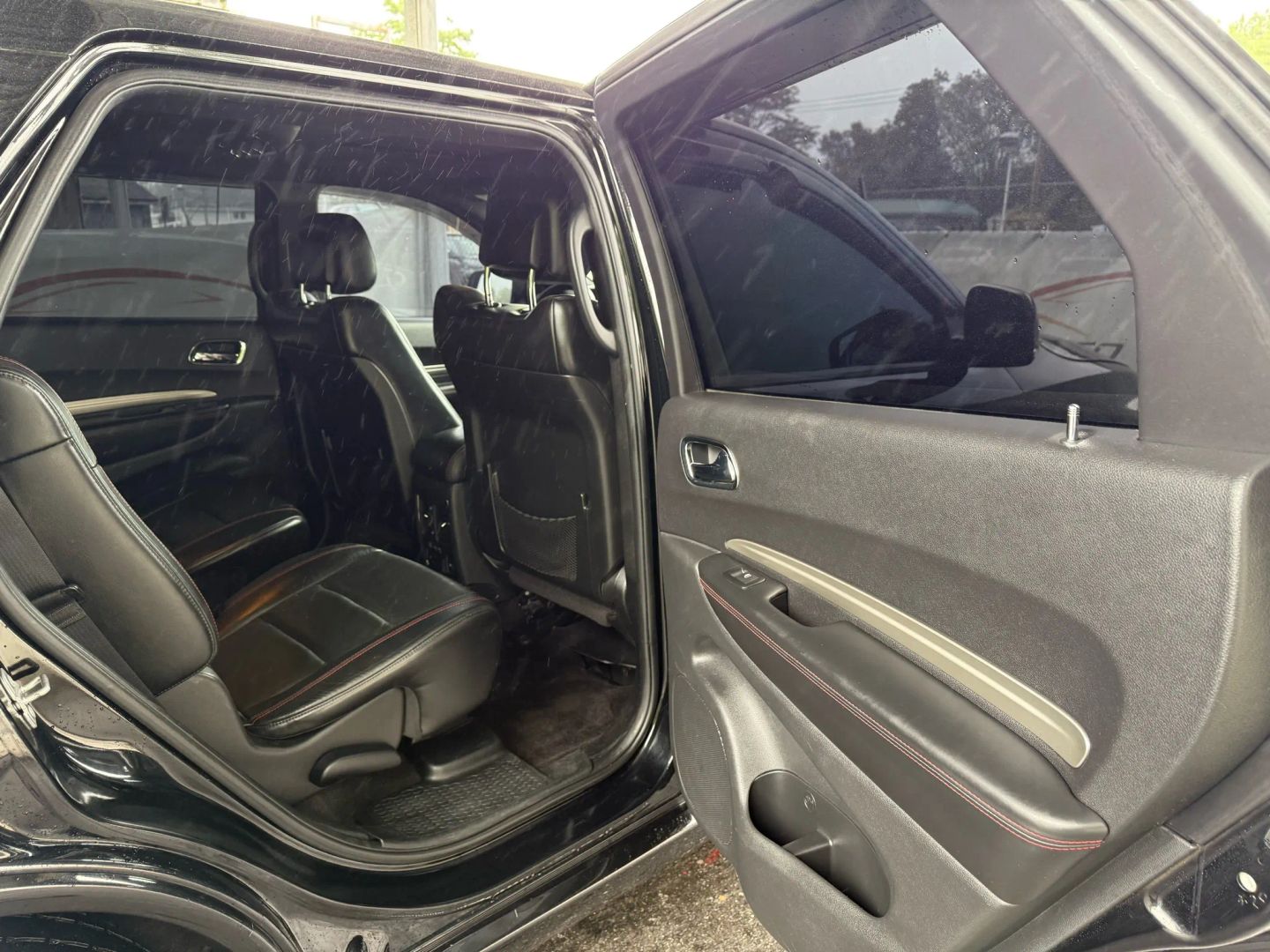 2017 Dodge Durango - Image 22