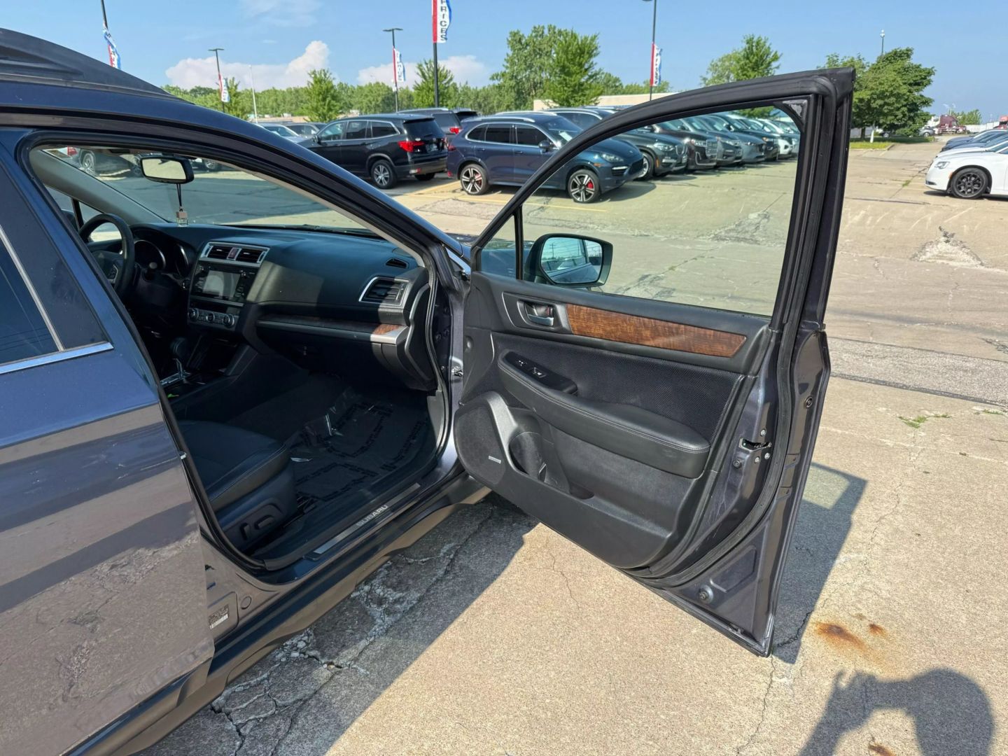 2015 Subaru Outback - Image 27