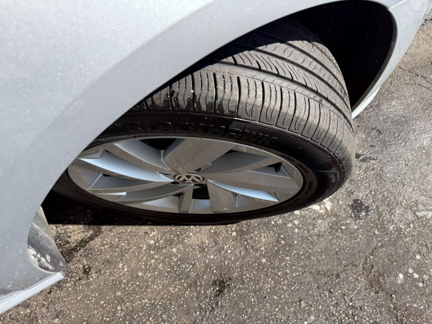 2018 Volkswagen Passat - Image 49