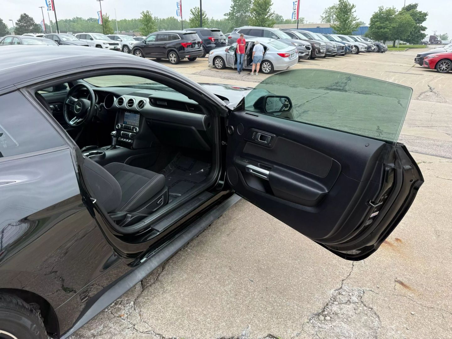 2019 Ford Mustang - Image 20