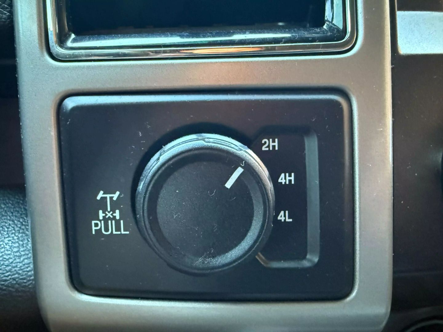 2020 Ford F250 Super Duty Crew Cab - Image 33