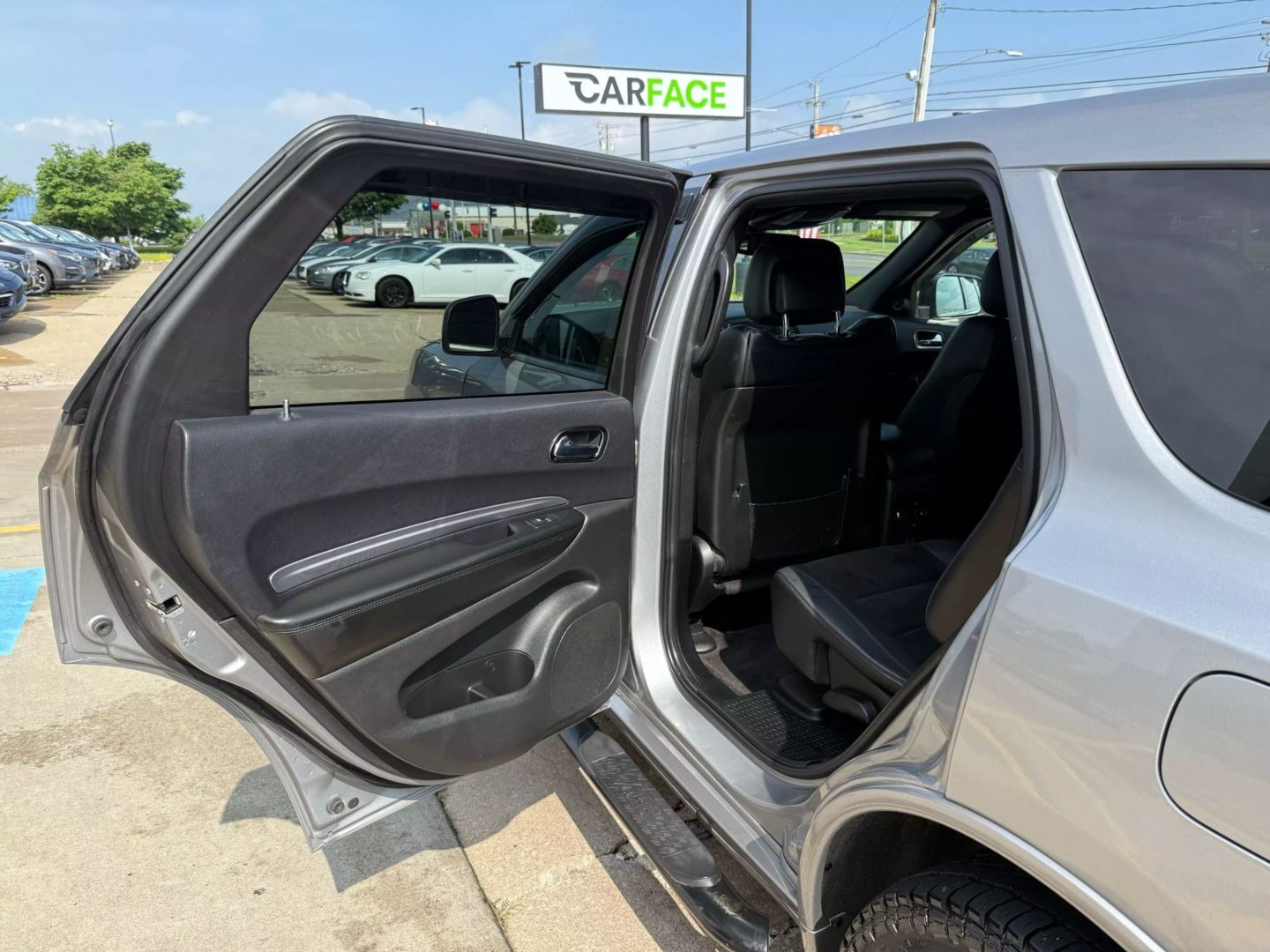 2018 Dodge Durango - Image 21