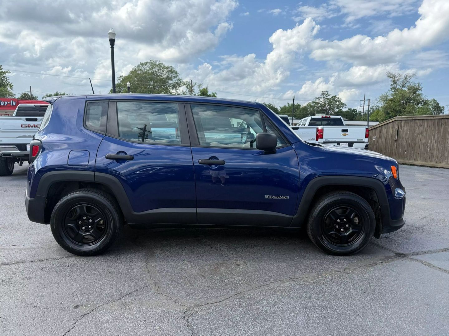 2021 Jeep Renegade - Image 8