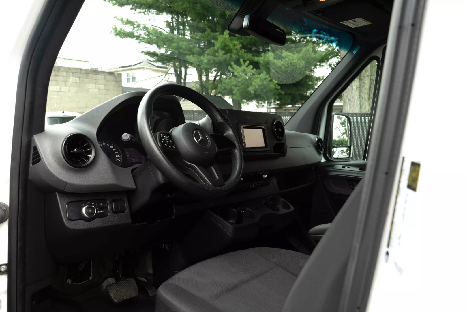 2021 Mercedes-benz Sprinter 2500 Crew - Image 36