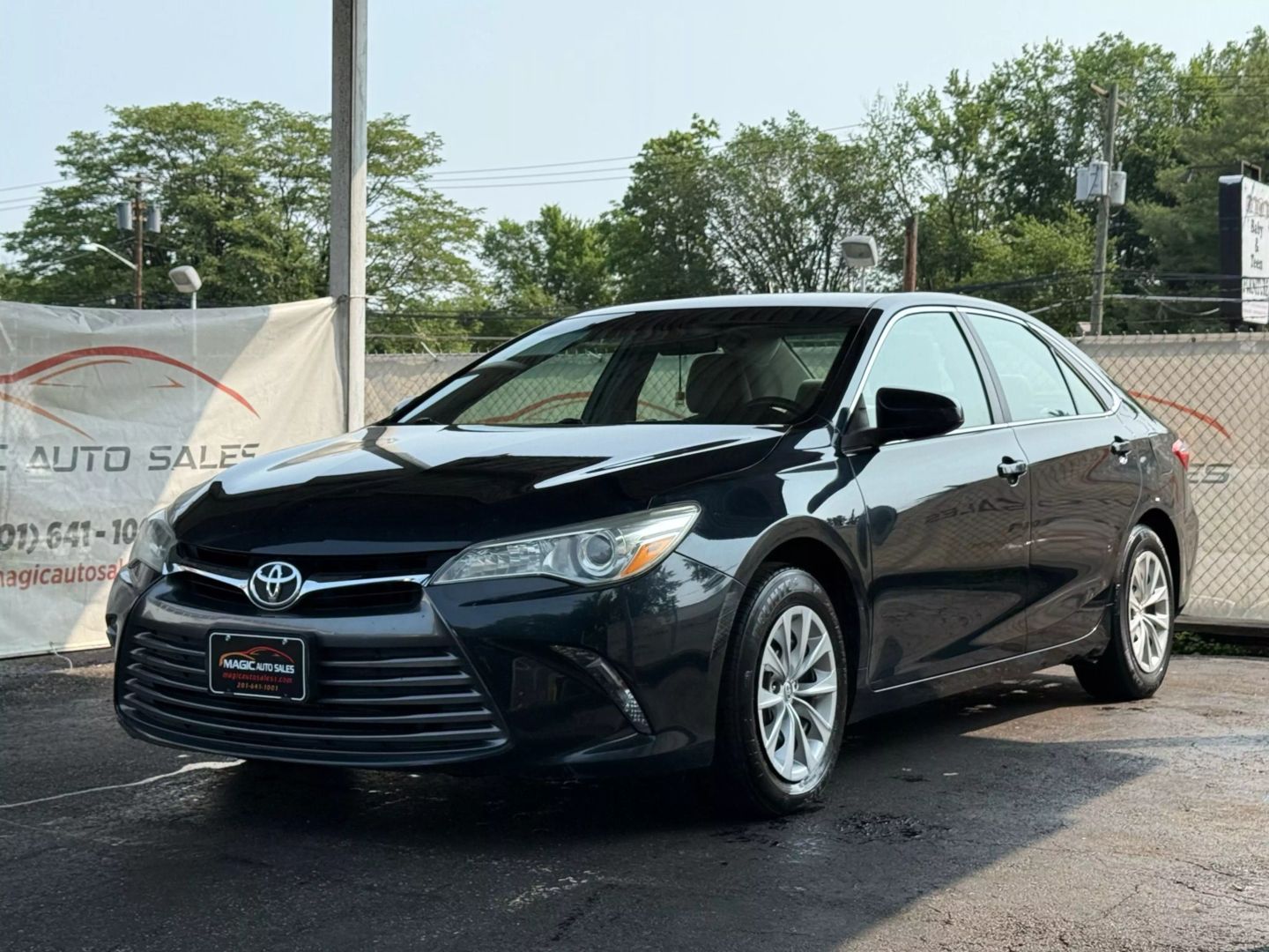 2015 Toyota Camry - Image 3