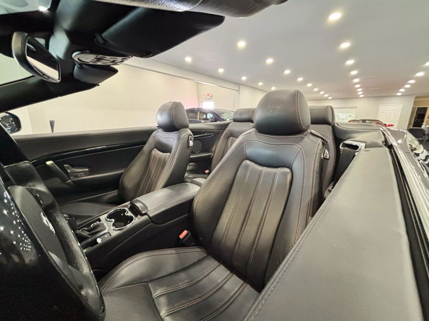 2010 Maserati Granturismo Convertible 2d - Image 17