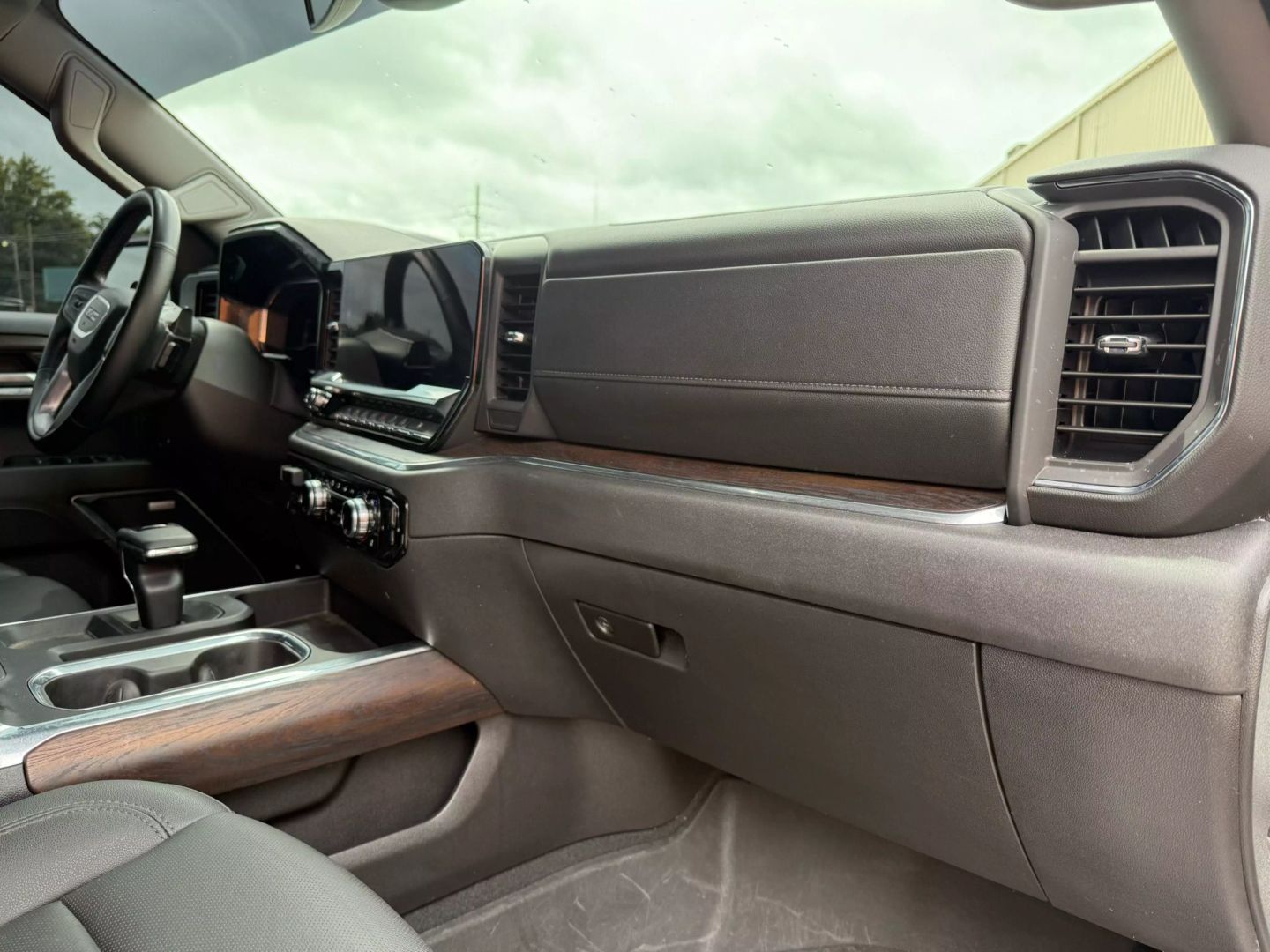 2024 Gmc Sierra 1500 Crew Cab - Image 25