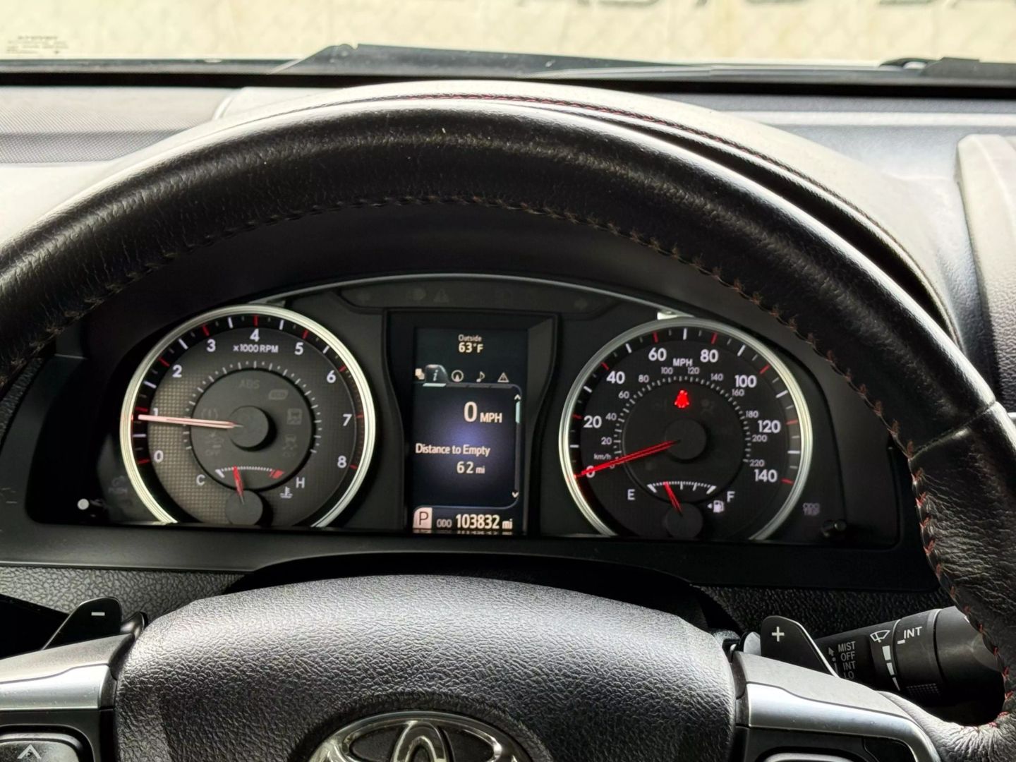 2015 Toyota Camry - Image 34