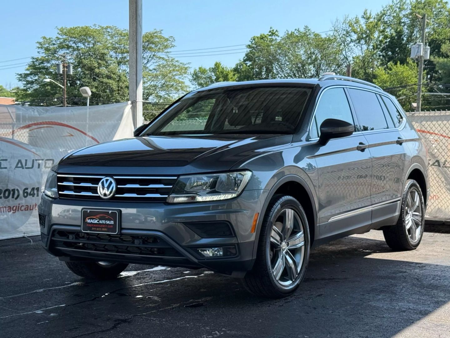 2020 Volkswagen Tiguan - Image 3