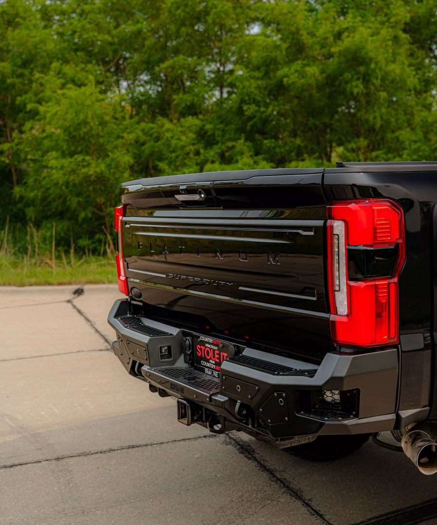 2024 Ford F350 Super Duty Crew Cab - Image 32