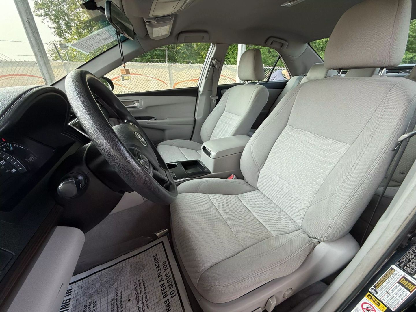 2015 Toyota Camry - Image 16