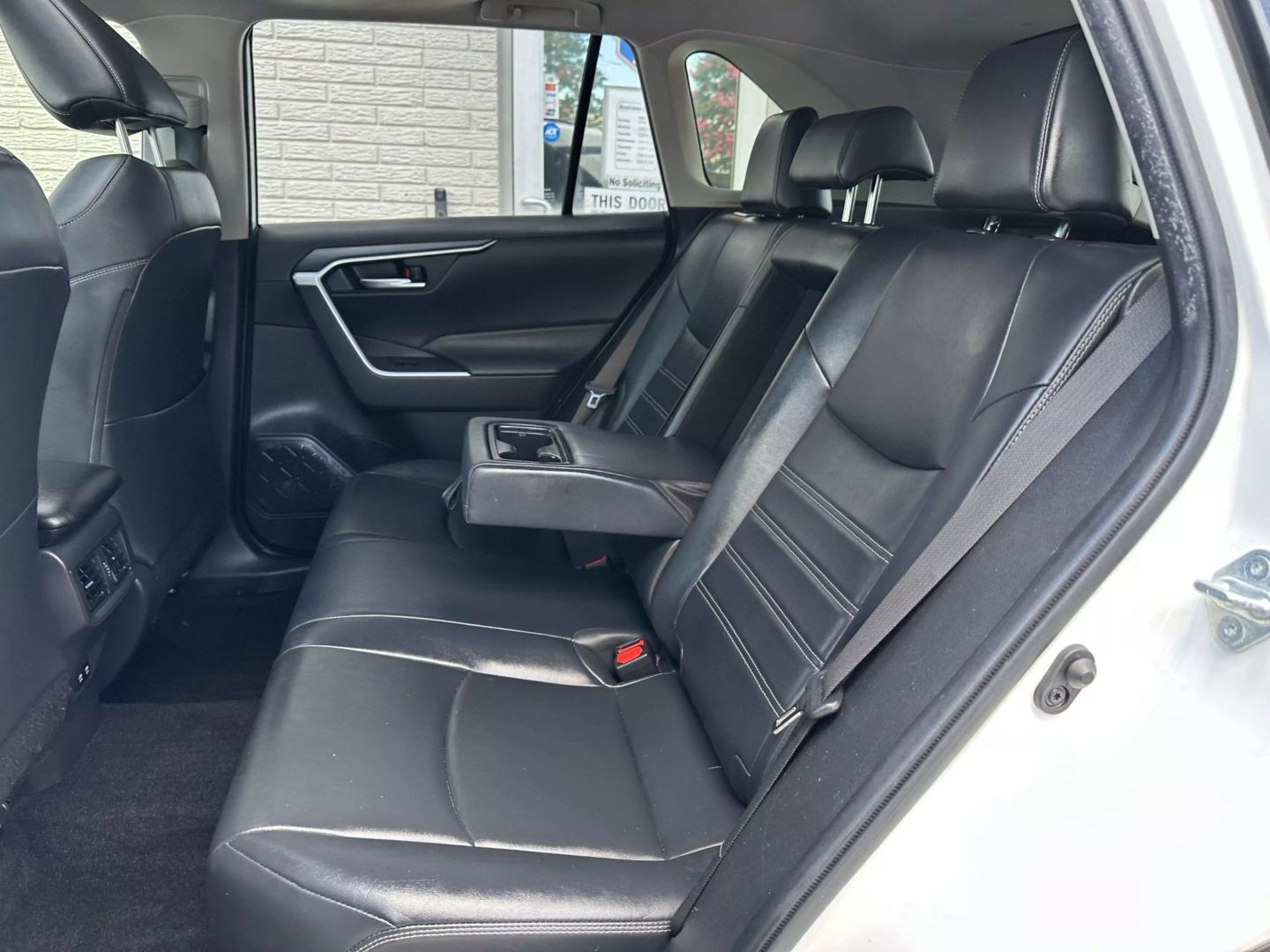 2019 Toyota Rav4 - Image 16