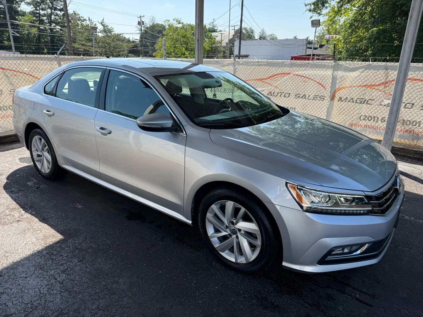 2018 Volkswagen Passat - Image 7