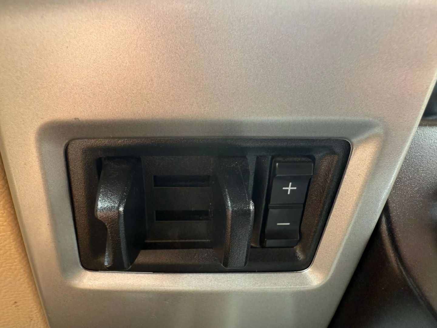 2021 Ford F250 Super Duty Crew Cab - Image 35
