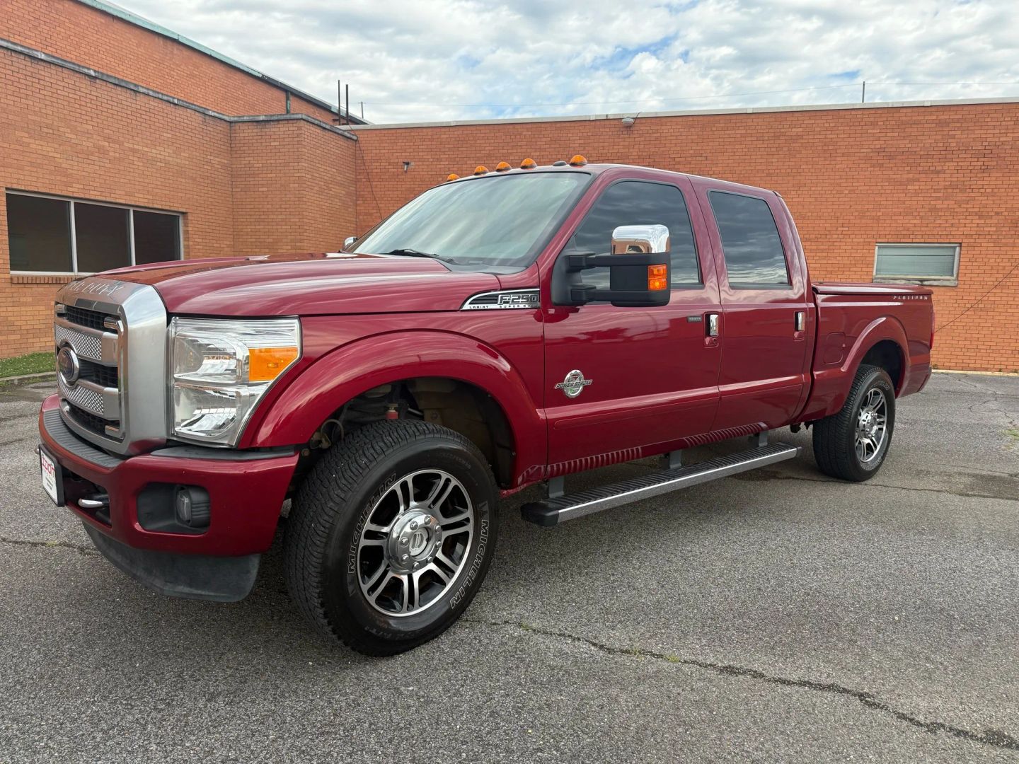 2015 Ford F250 Super Duty Crew Cab - Image 3