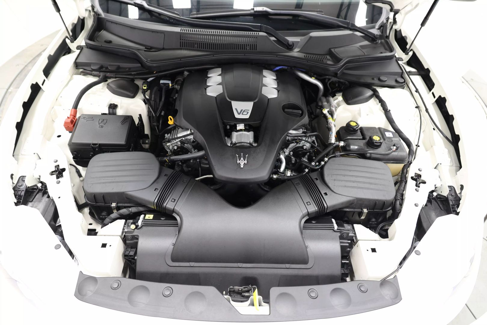 2020 Maserati Ghibli - Image 95