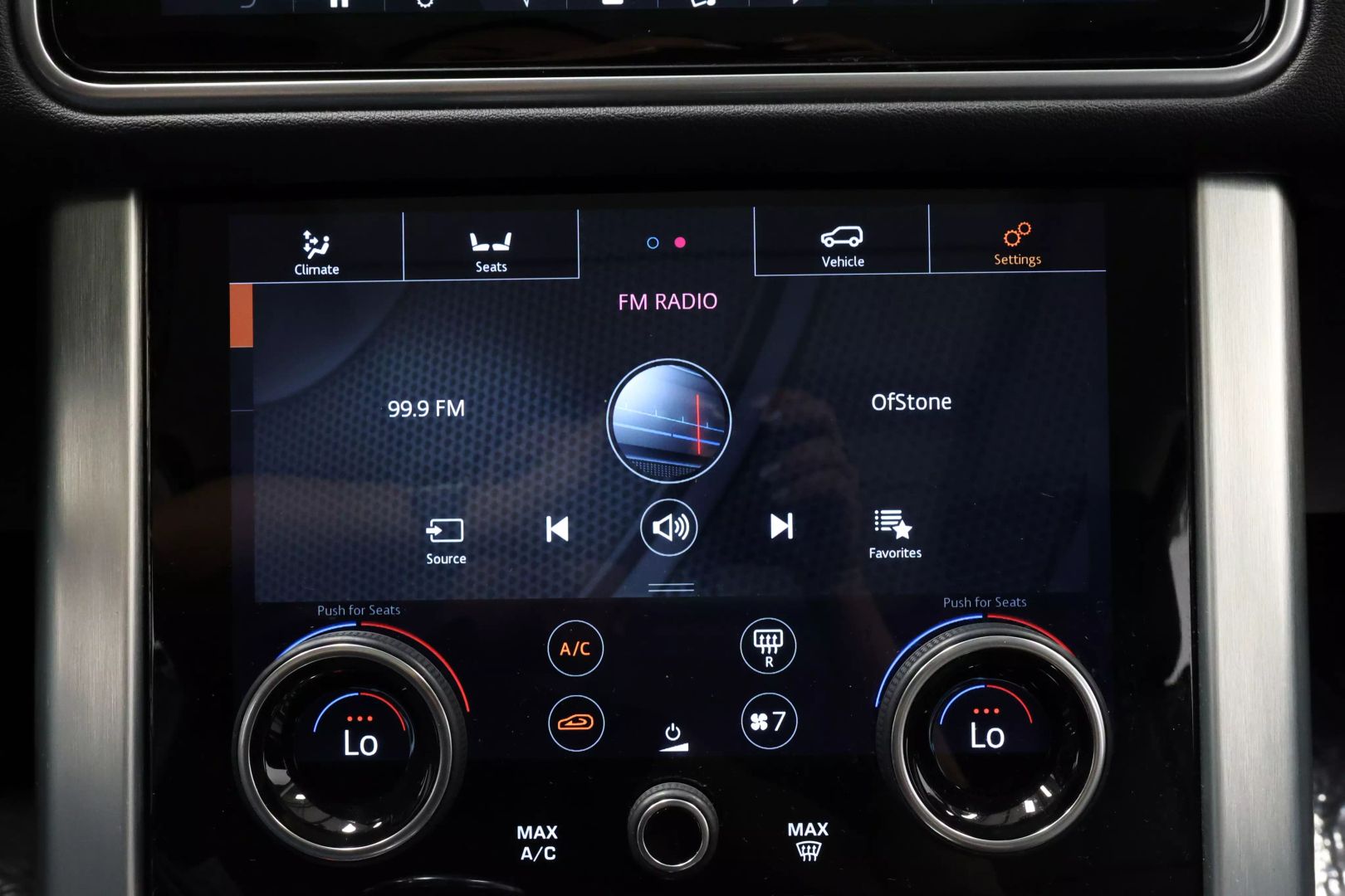 2018 Land Rover Range Rover - Image 39