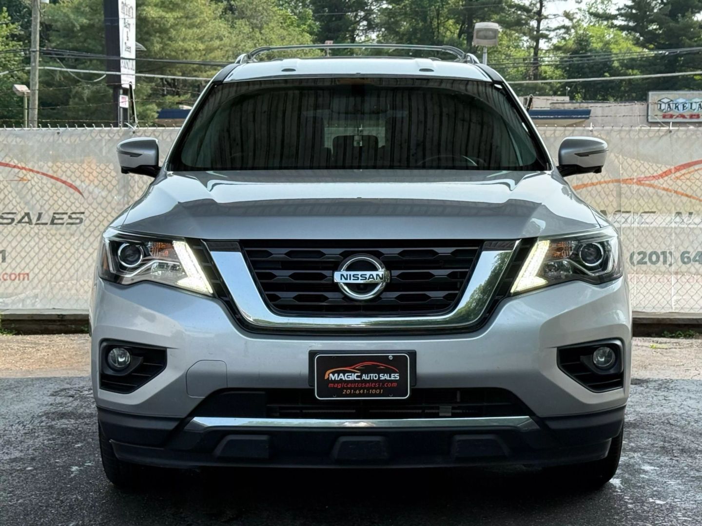 2017 Nissan Pathfinder - Image 5