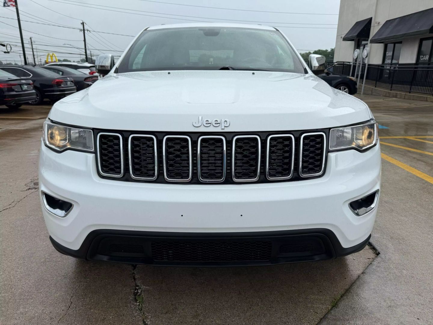 2019 Jeep Grand Cherokee - Image 2