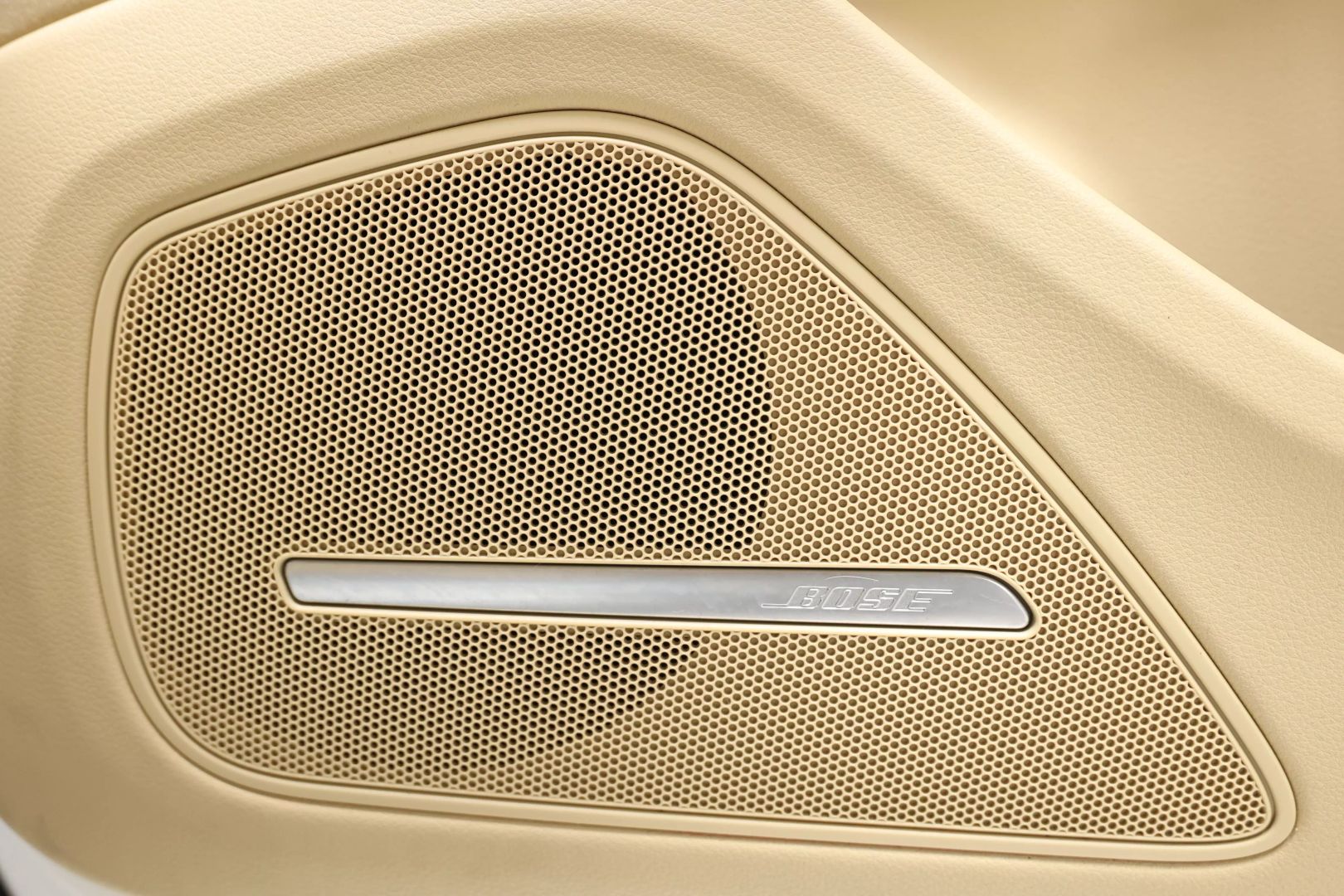 2015 Audi A8 - Image 79