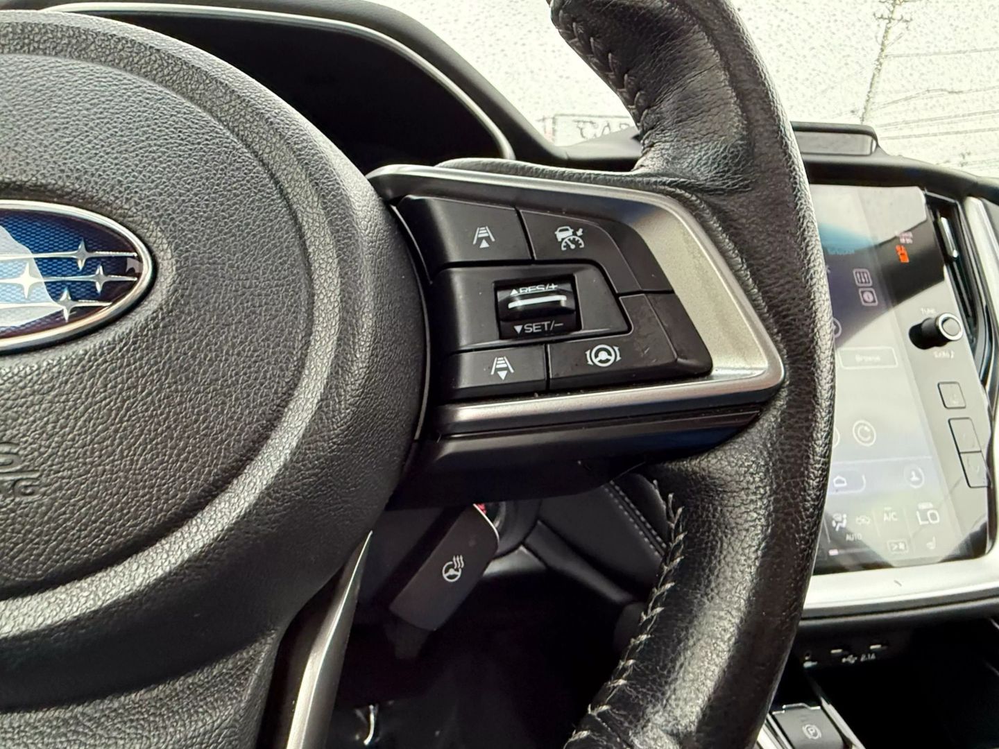 2022 Subaru Outback - Image 32