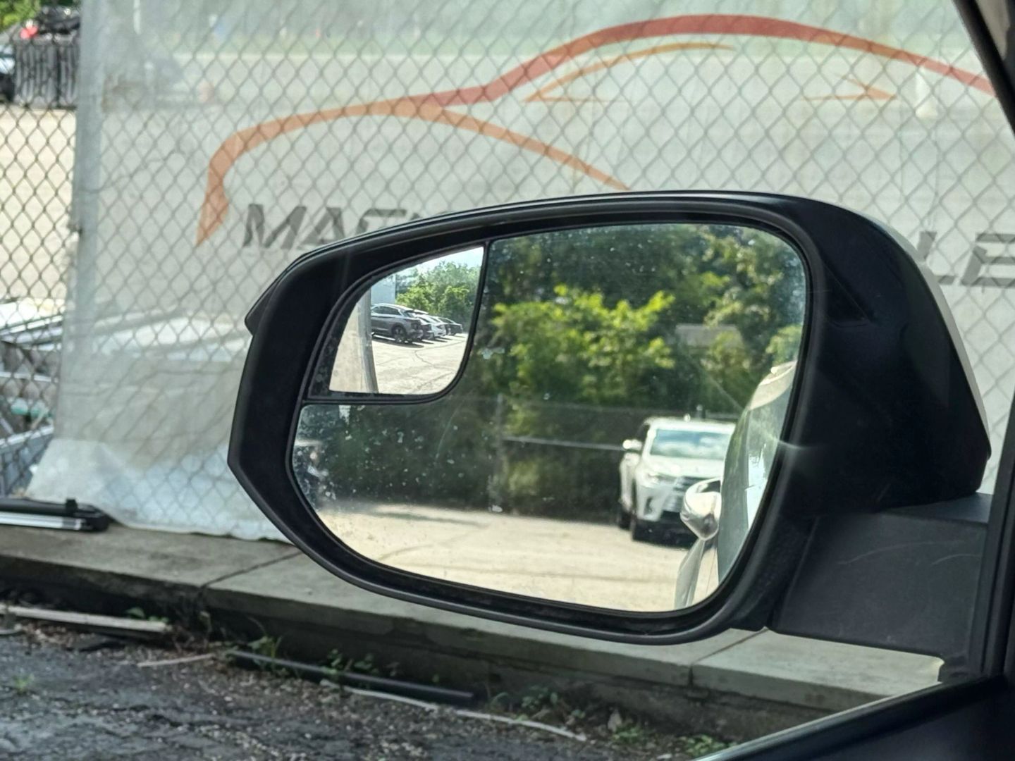 2018 Toyota Rav4 - Image 33