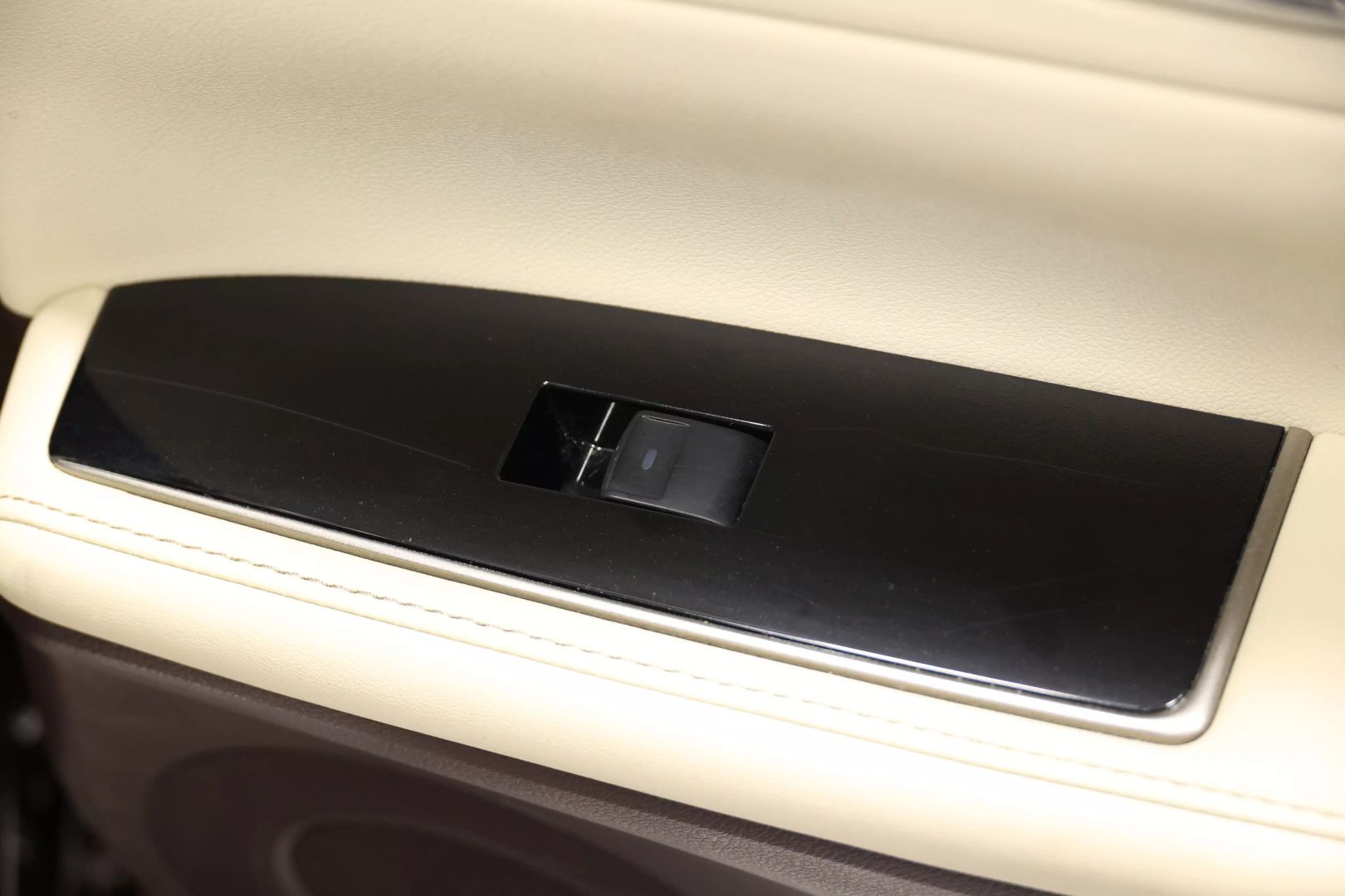 2016 Lexus Es - Image 70
