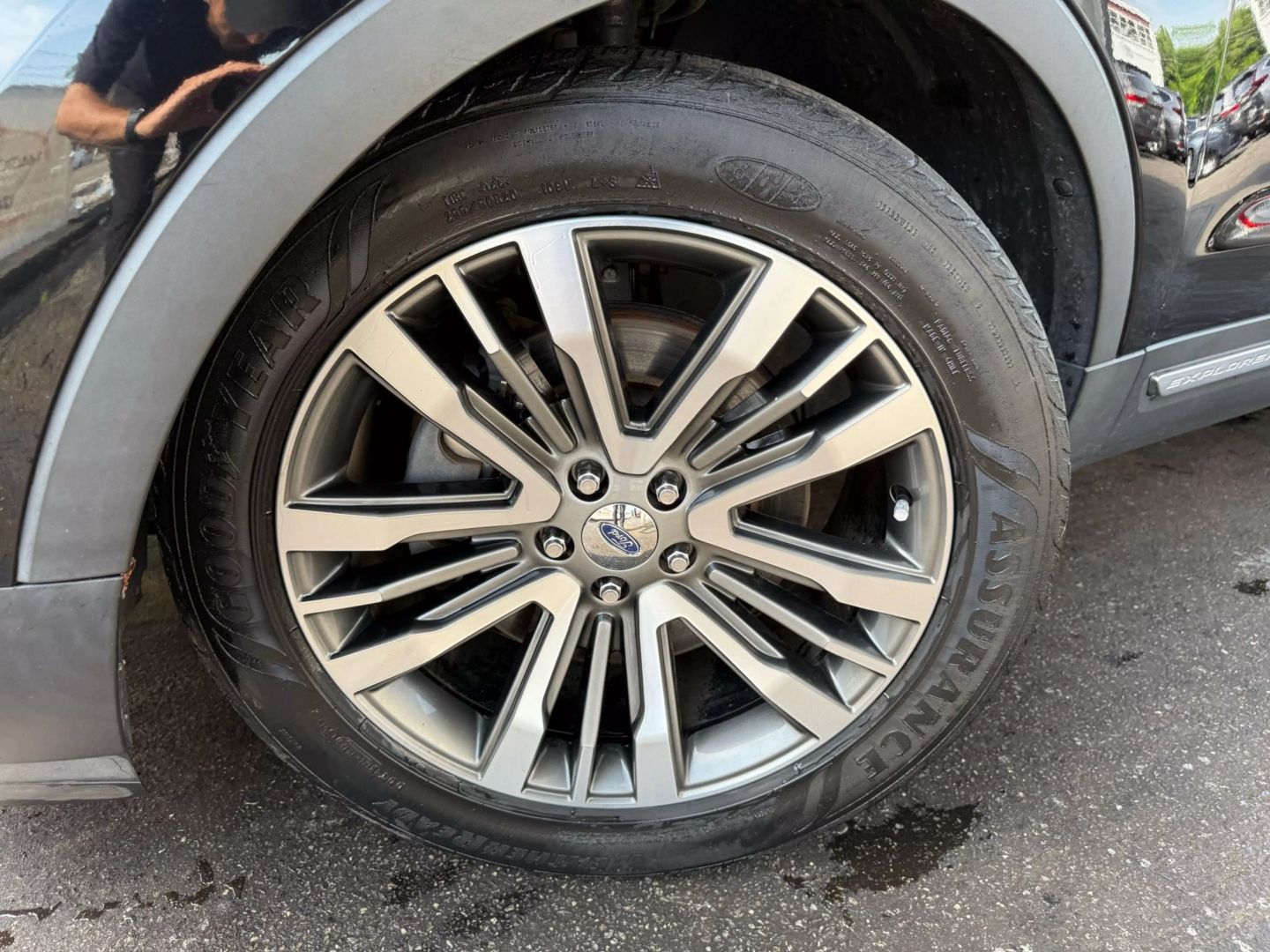 2018 Ford Explorer - Image 45