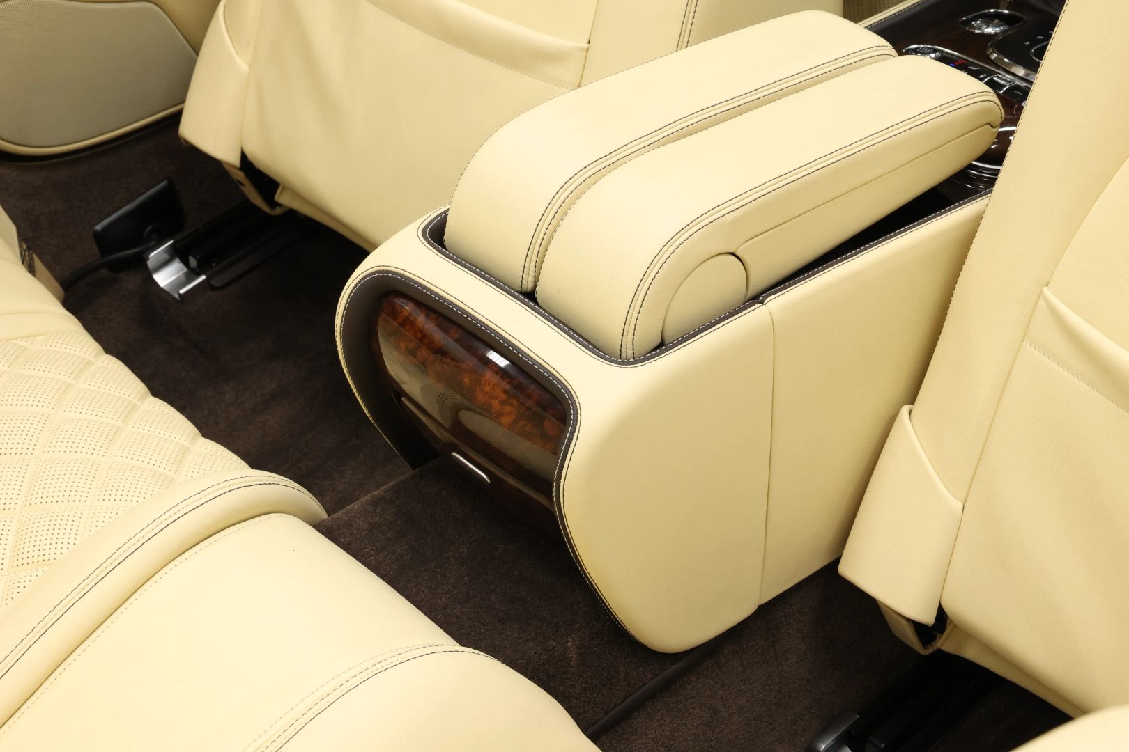 2016 Bentley Continental - Image 69