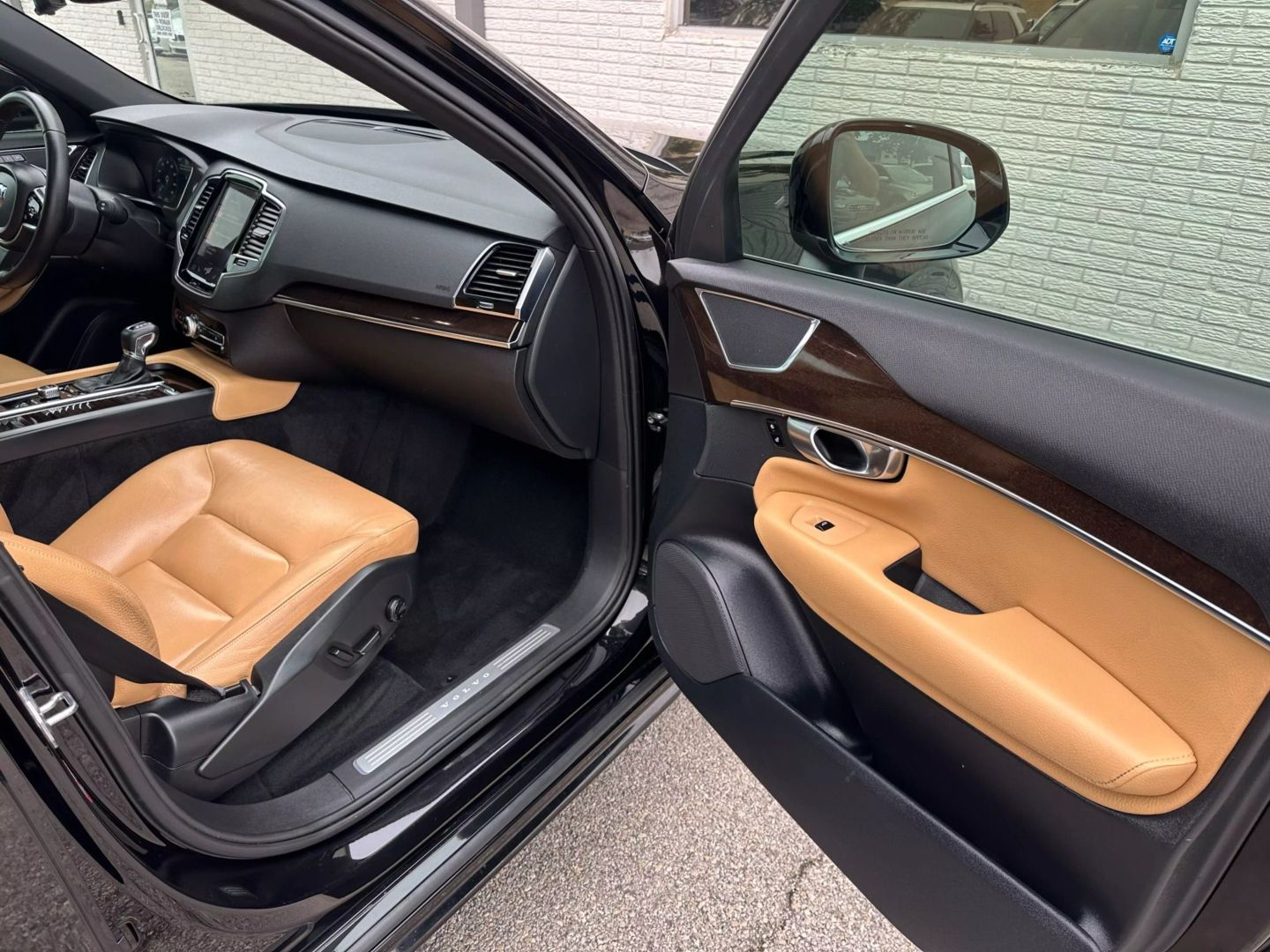 2017 Volvo Xc90 - Image 34