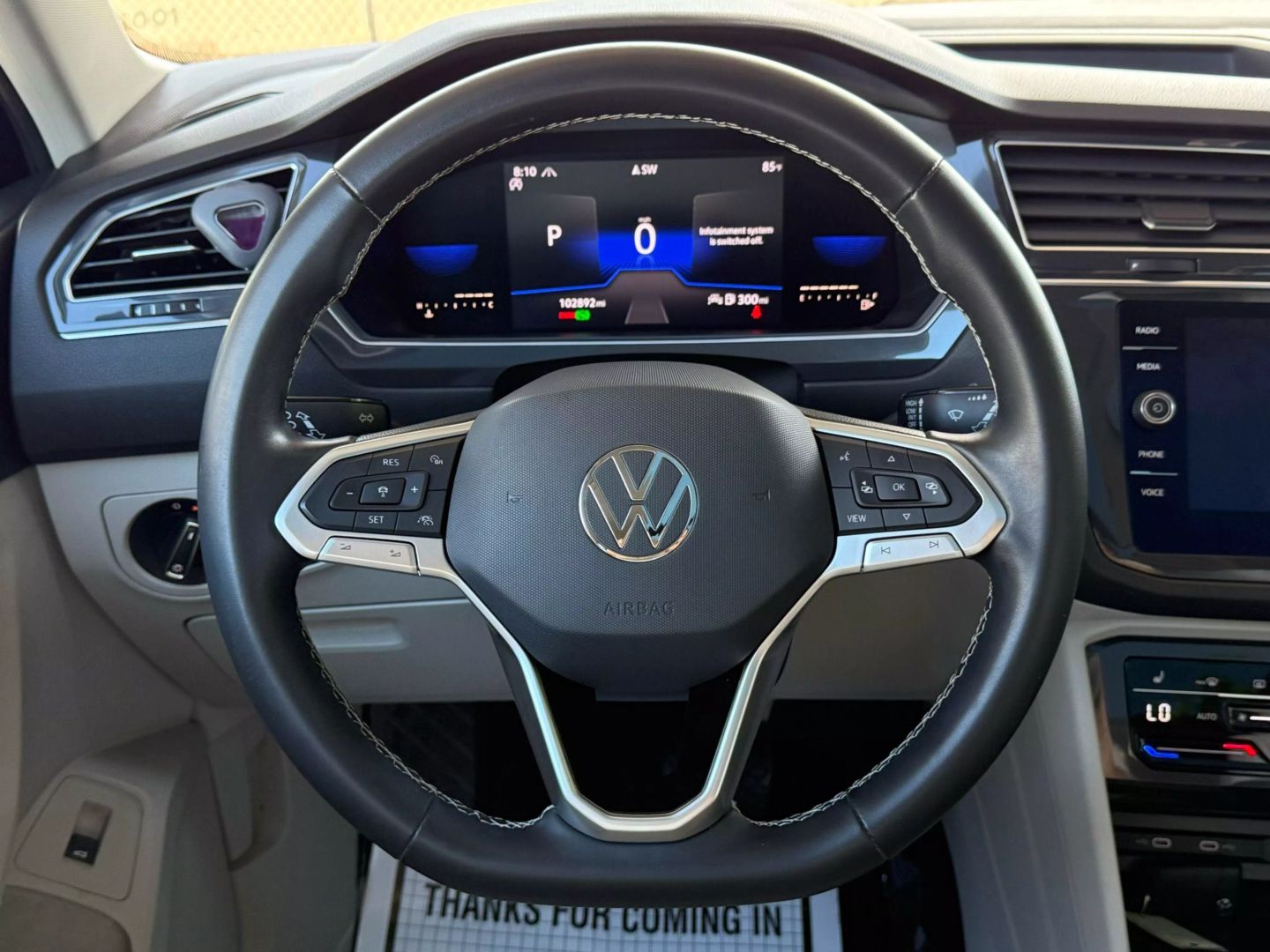 2022 Volkswagen Tiguan - Image 33