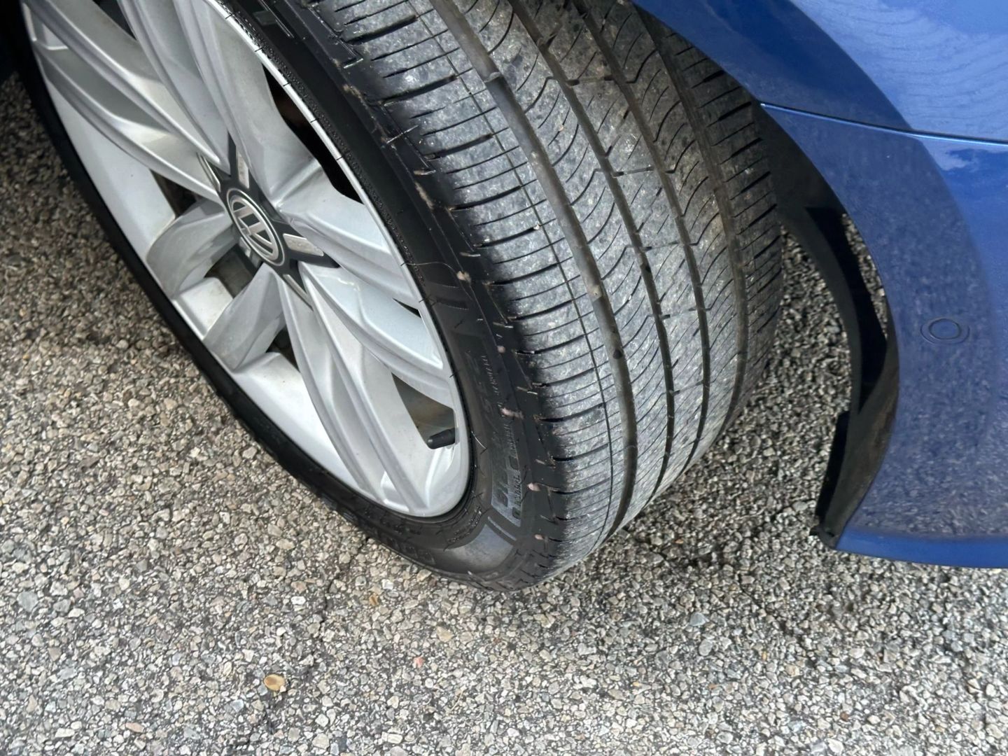 2017 Volkswagen Passat - Image 47