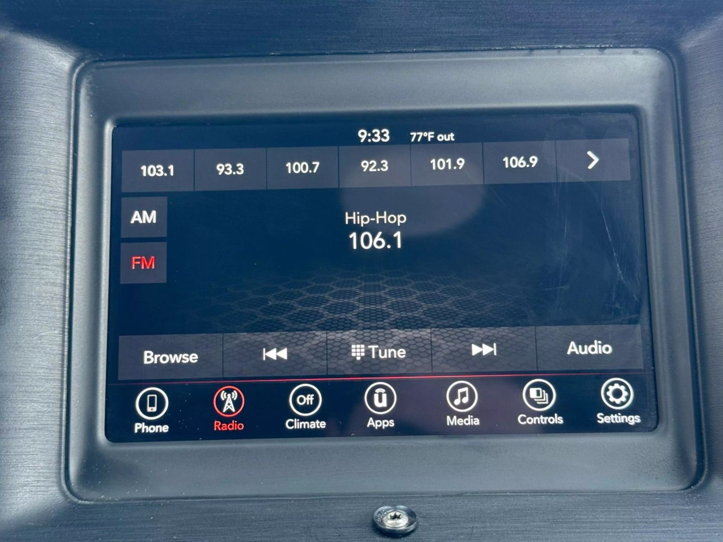 2021 Dodge Charger - Image 31