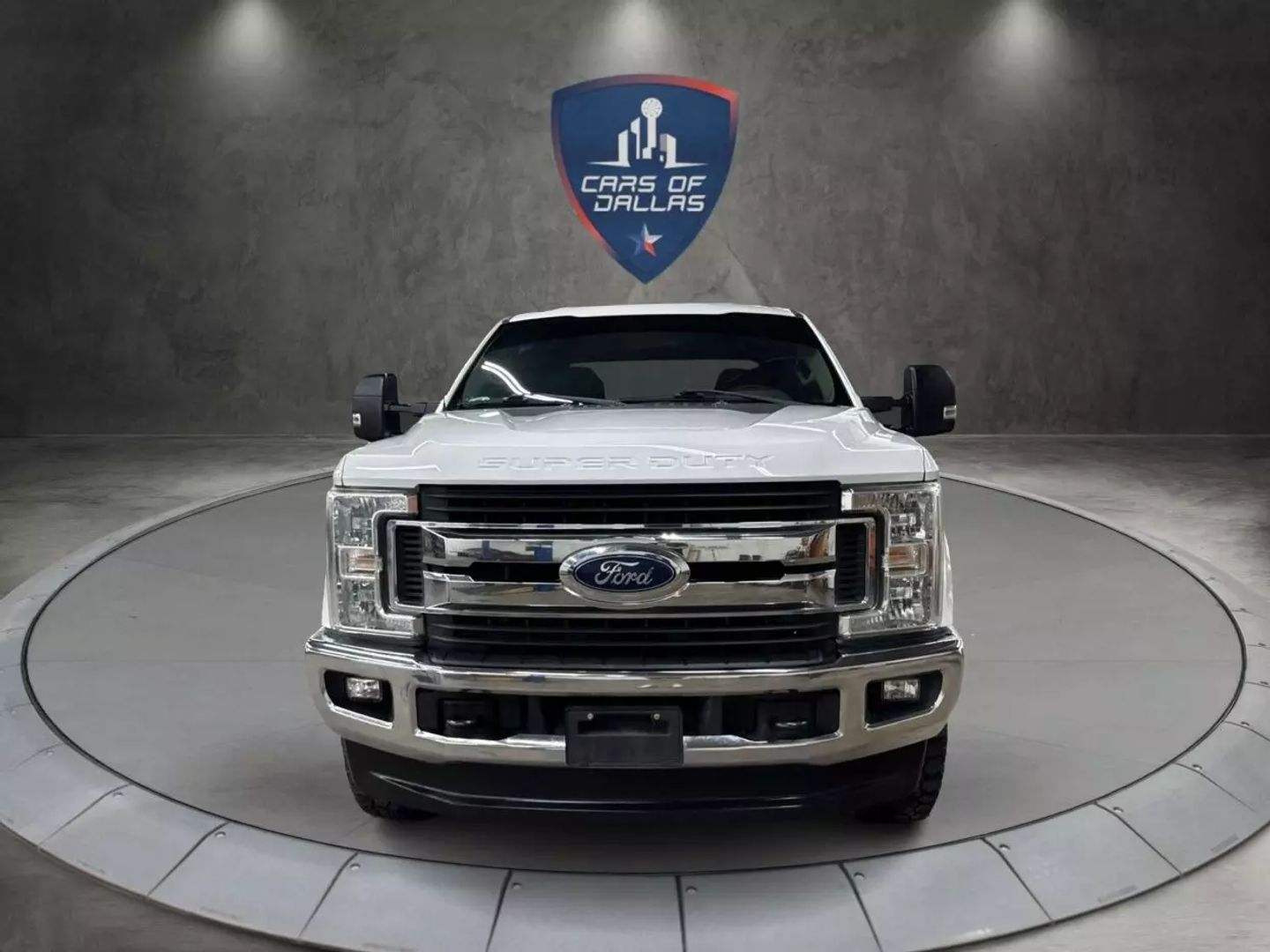 2017 Ford F250 Super Duty Crew Cab - Image 8