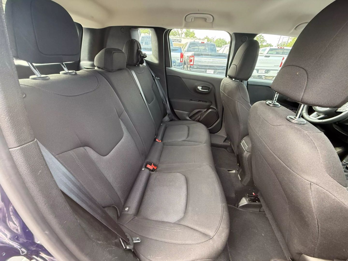 2021 Jeep Renegade - Image 13