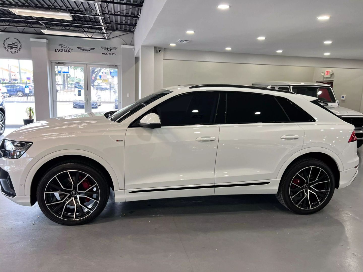 2021 Audi Q8 55 Tfsi Premium Plus Sport Utility 4d - Image 4