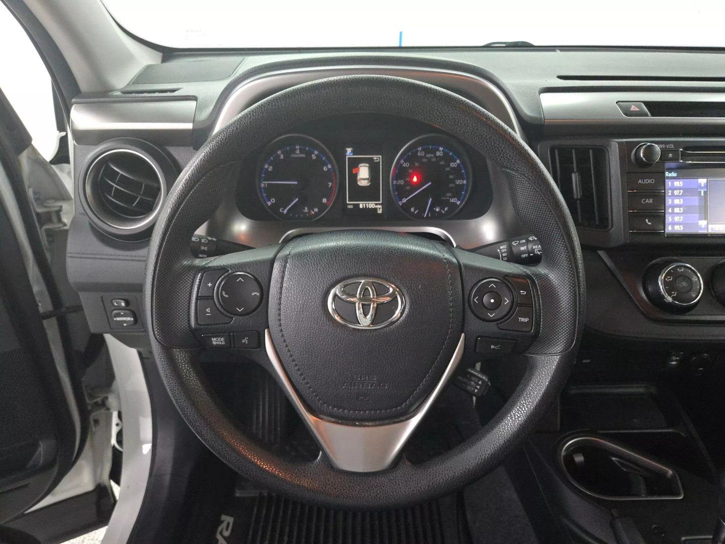 2018 Toyota Rav4 - Image 17