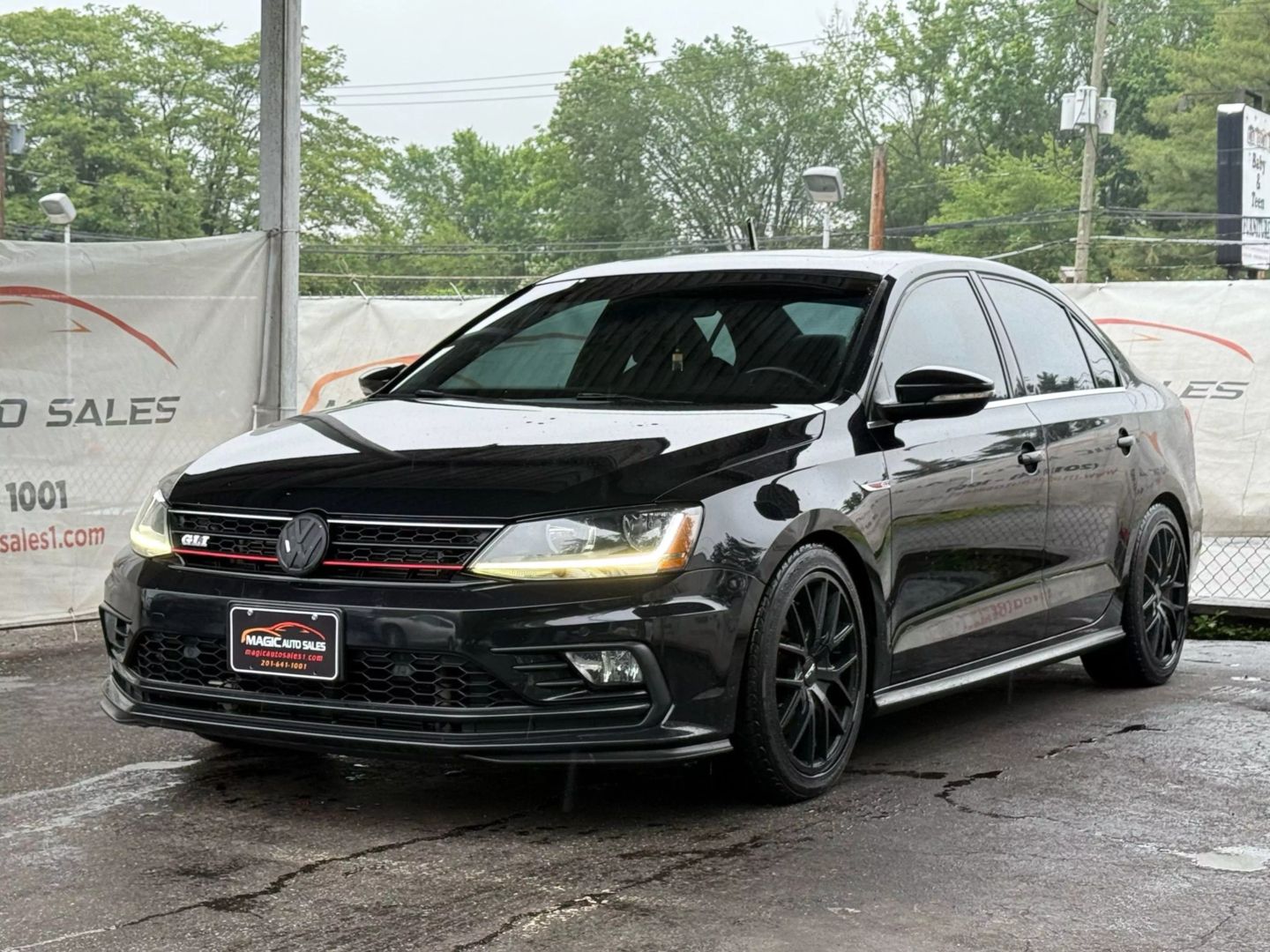 2017 Volkswagen Jetta - Image 3