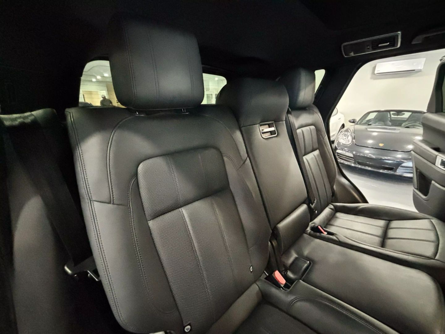2020 Land Rover Range Rover Sport Hse Sport Utility 4d - Image 17
