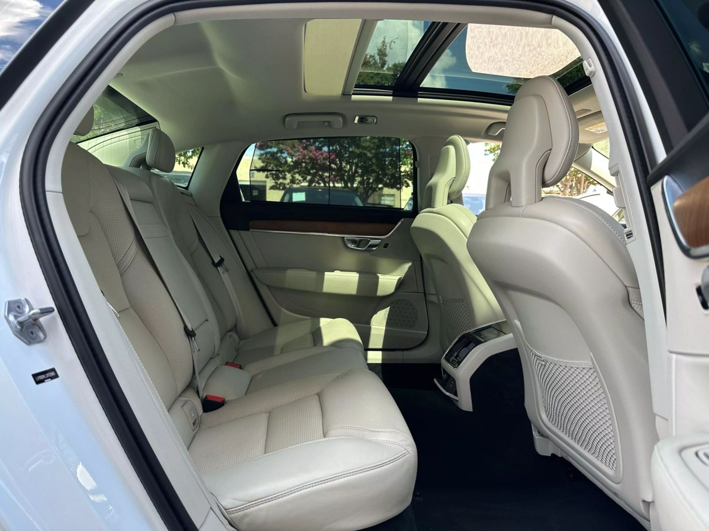 2018 Volvo S90 - Image 28