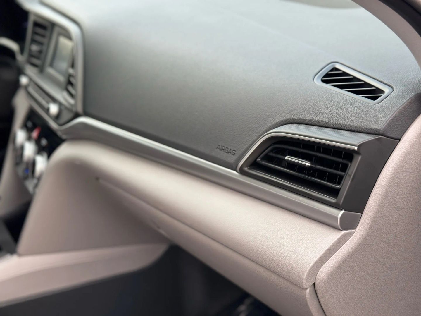 2019 HYUNDAI ELANTRA SEDAN 4-CYL, 2.0 LITER SE SEDAN 4D