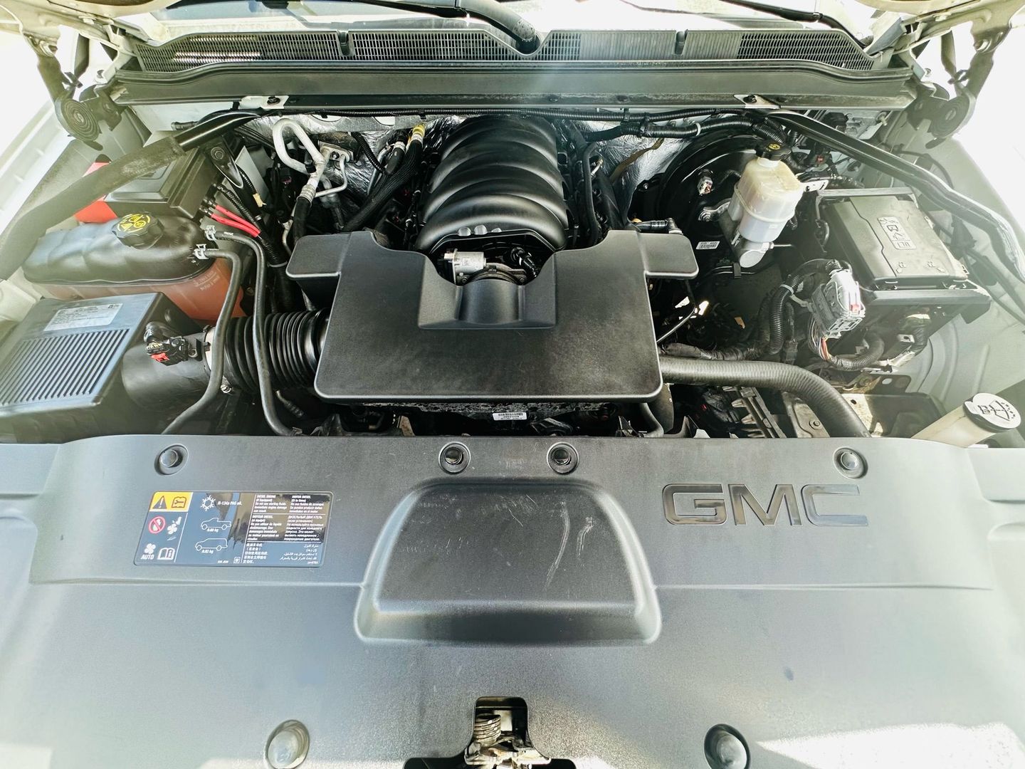 2016 Gmc Yukon - Image 28