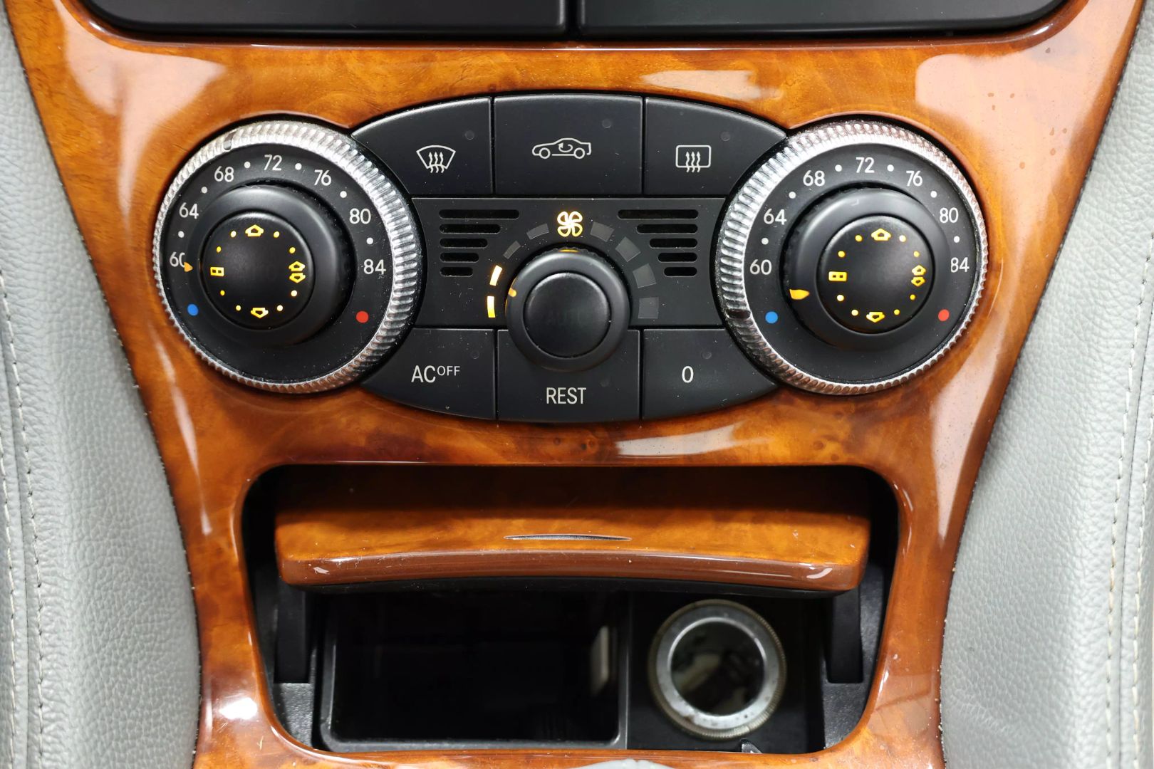 2004 Mercedes-benz Sl-class - Image 38
