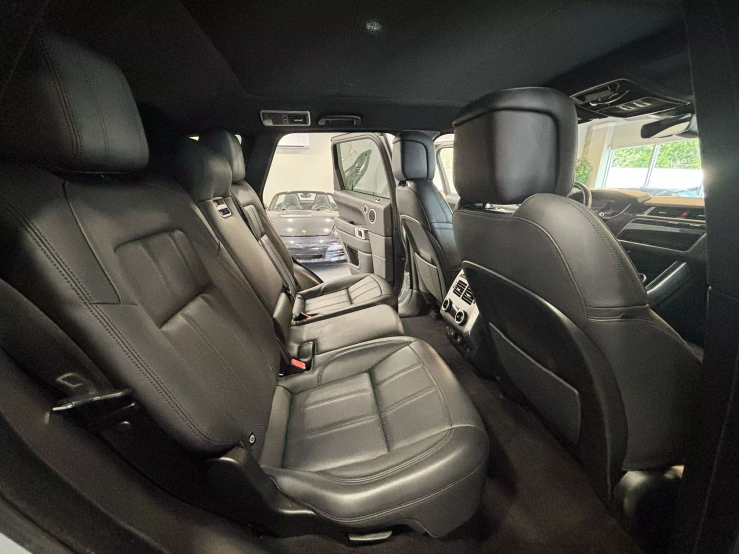 2020 Land Rover Range Rover Sport Hse Sport Utility 4d - Image 16