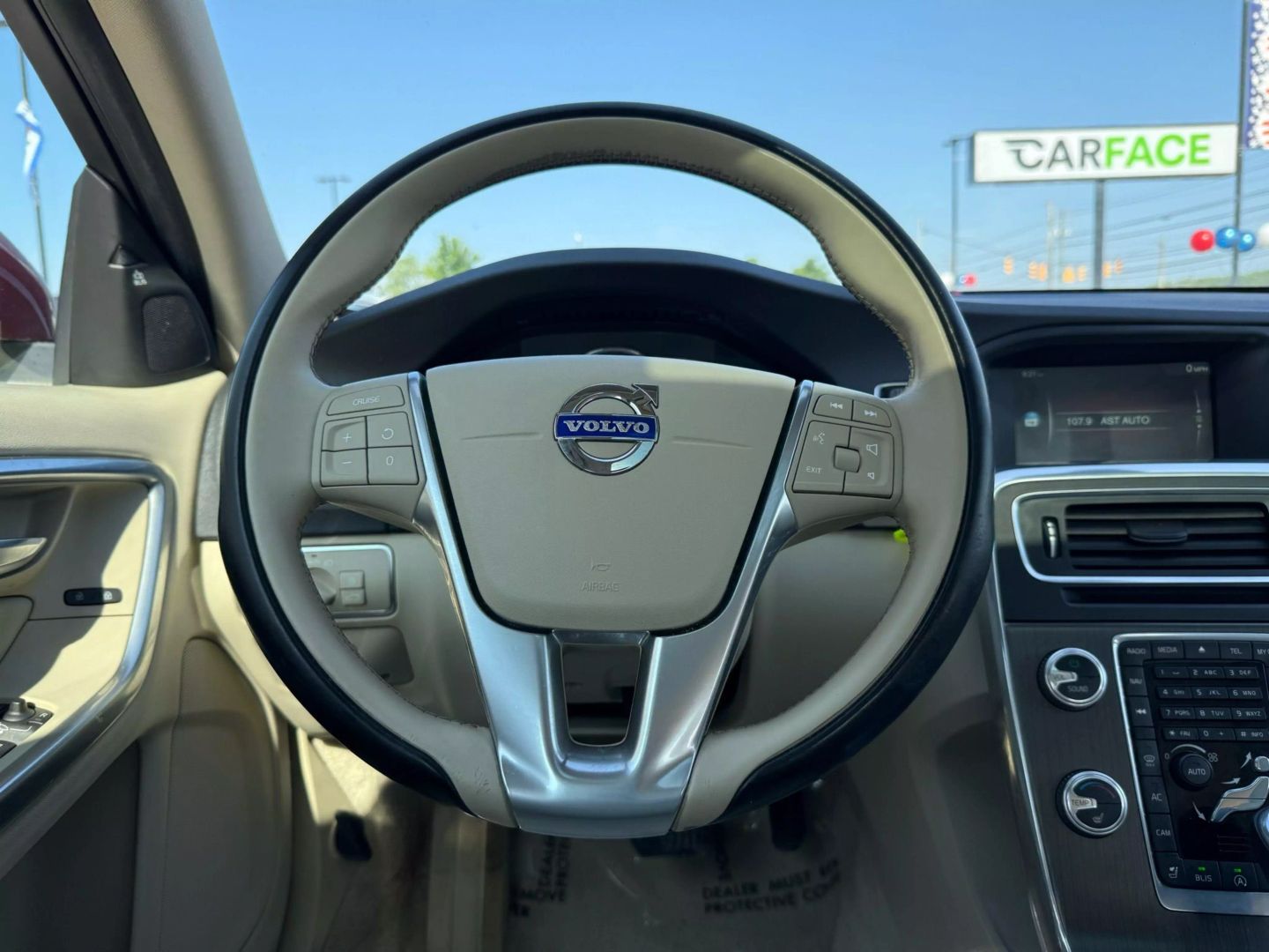 2015 Volvo S60 - Image 28