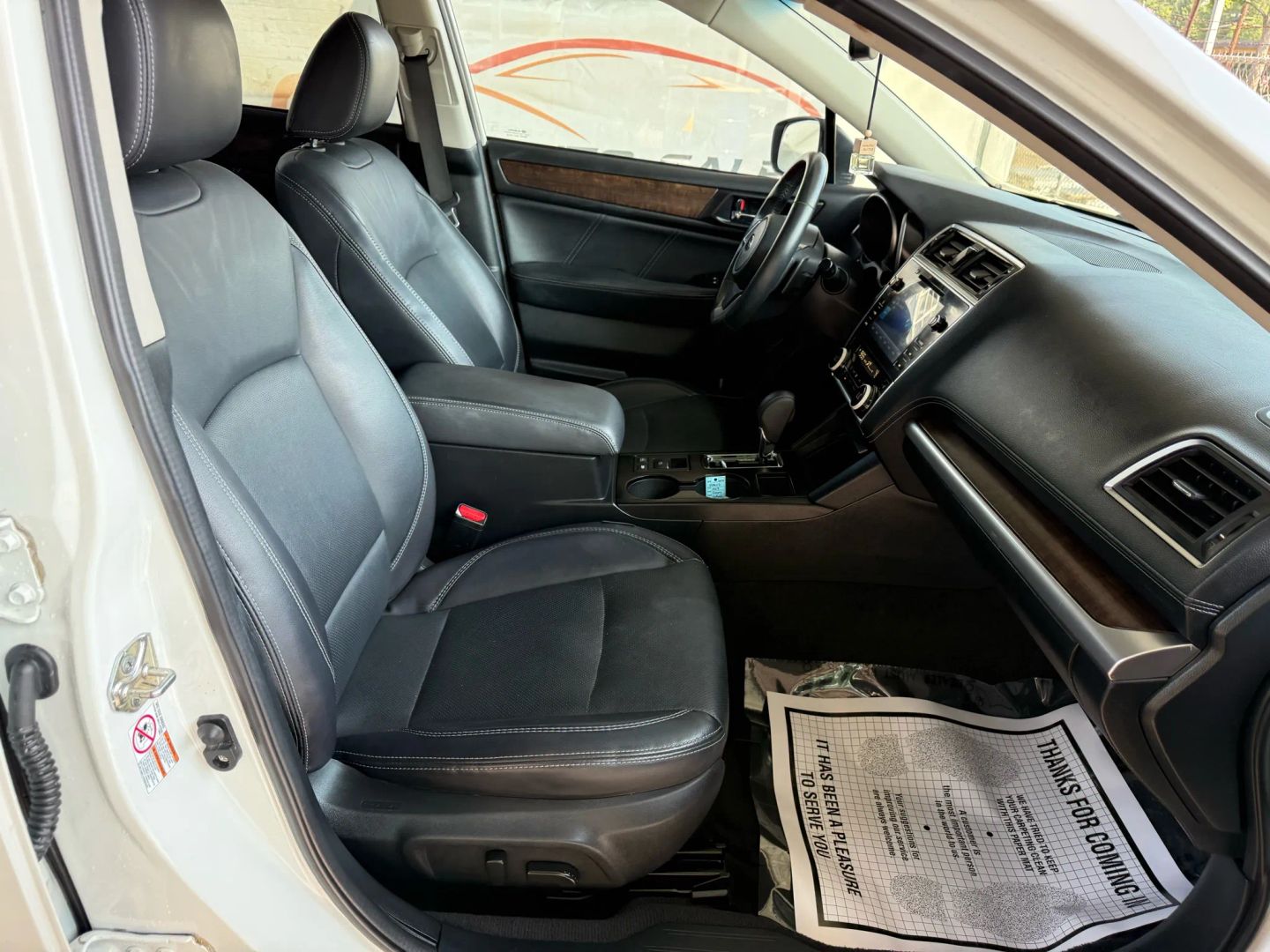 2018 Subaru Outback - Image 25
