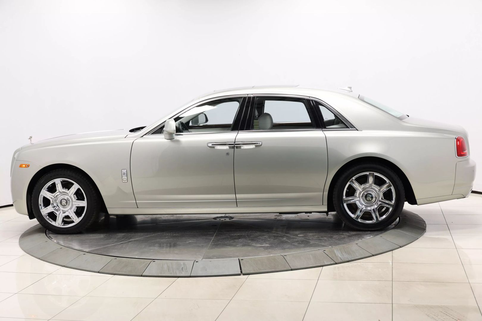 2012 Rolls-royce Ghost - Image 6