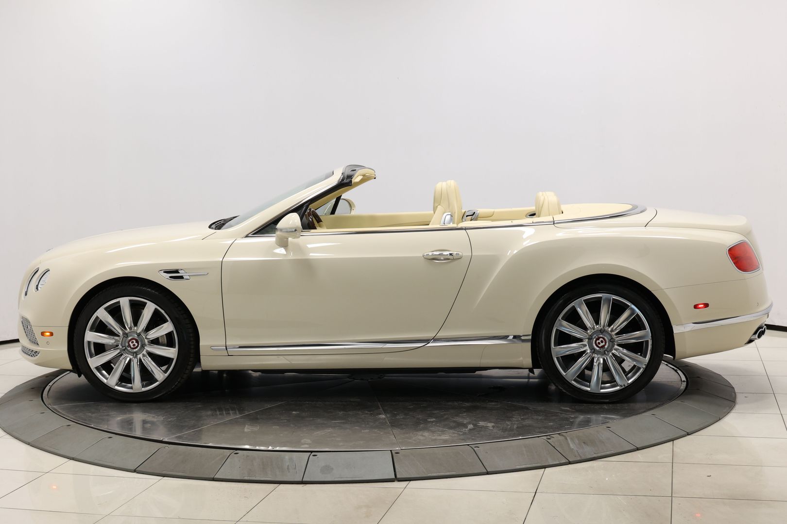 2016 Bentley Continental - Image 6