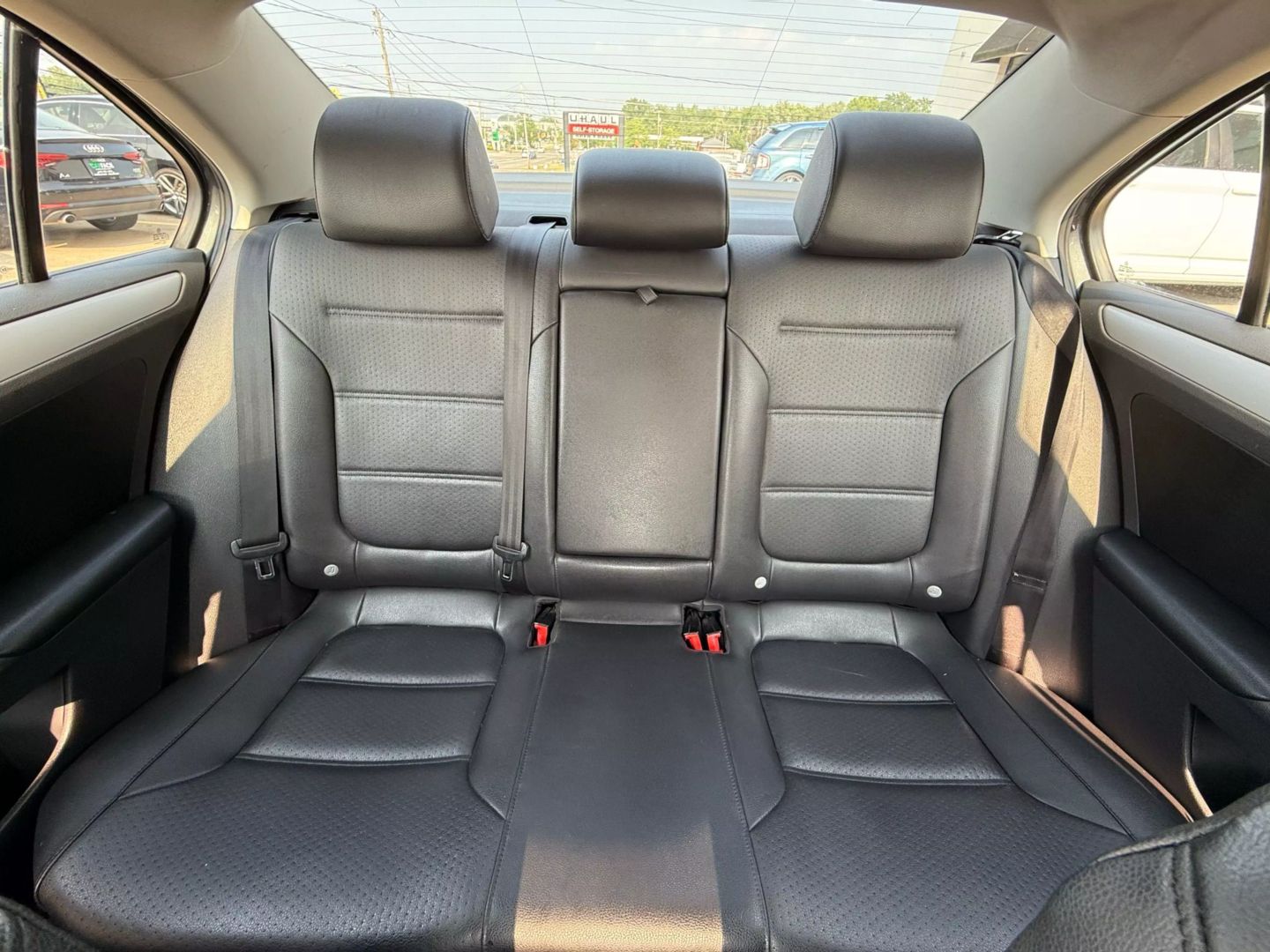 2013 Volkswagen Jetta - Image 39