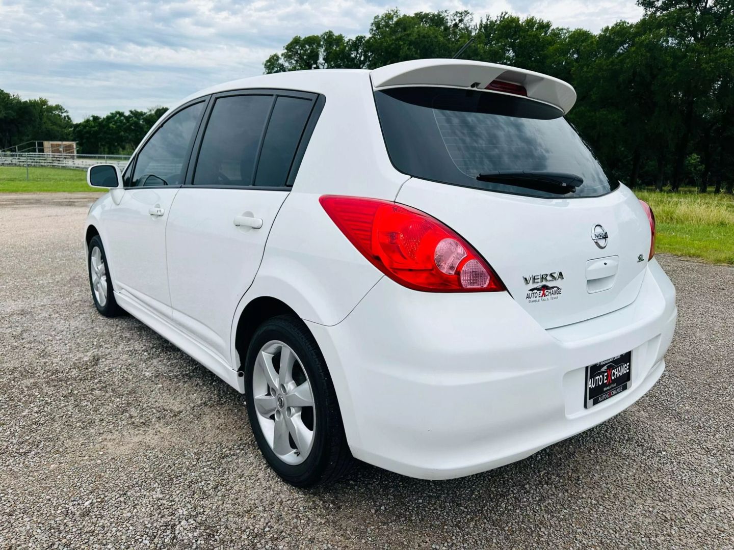 2010 Nissan Versa - Image 8
